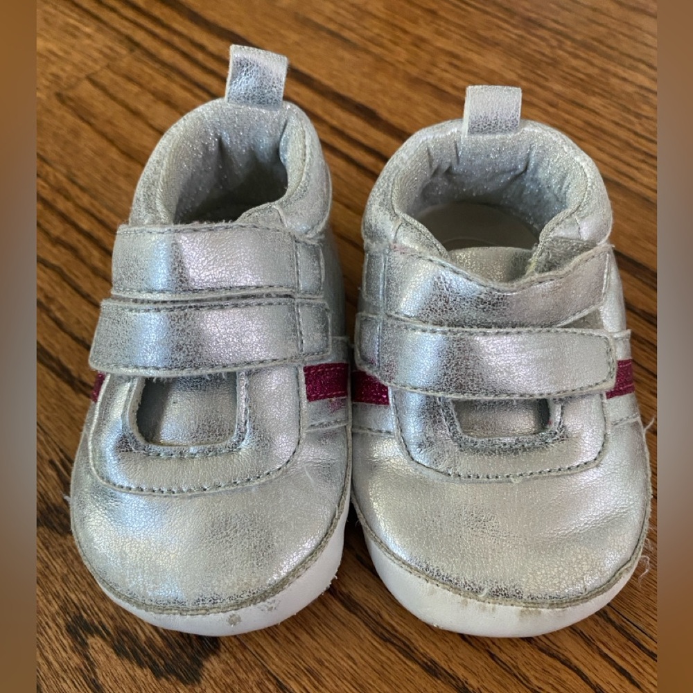 ro + me - Silver robeez w/ pink stripes - Size 0-6 months